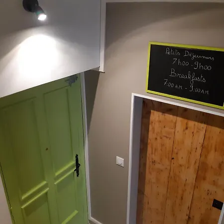 Bed & Breakfast P&p Nimes-centre 3*