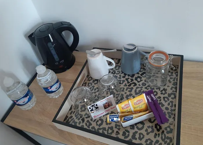 Alojamento de Acomodação e Pequeno-almoço P&p Nimes-centre 3*