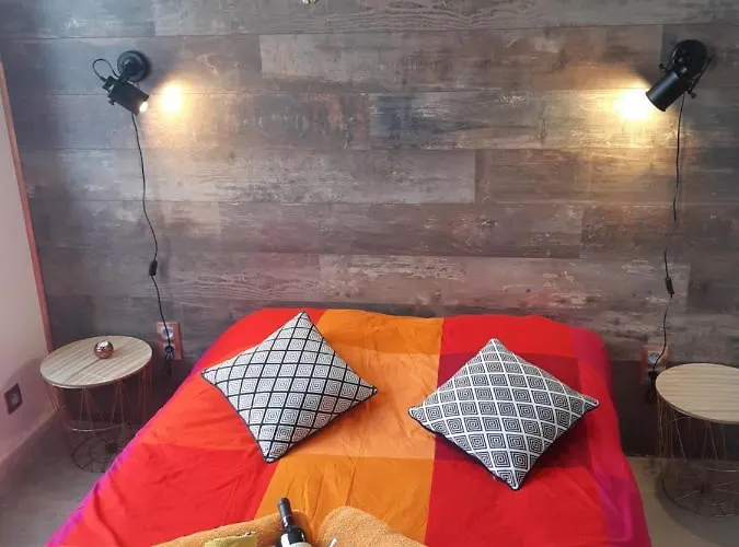 P&p Nimes-centre Alojamento de Acomodação e Pequeno-almoço