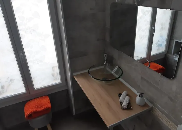 P&p Nimes-centre 3* Nîmes